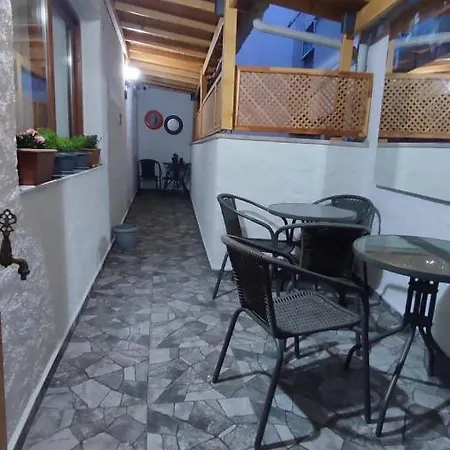 Cakir Butik Çeşme