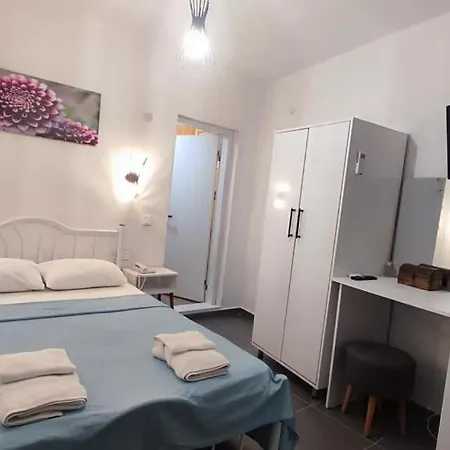 Ξενοδοχείο με διαμερίσματα Cakir's Çeşme